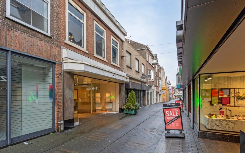 Noordstraat 74-. <br> <small>4531 GJ Terneuzen </small>