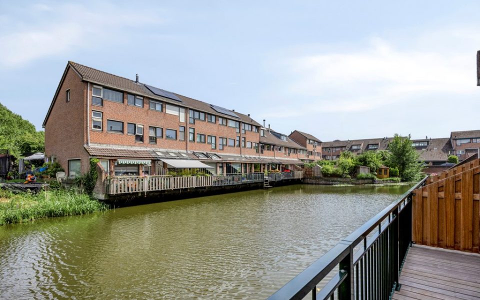 Van Oudshoornhove 10 <br> <small>2726 BX Zoetermeer </small>