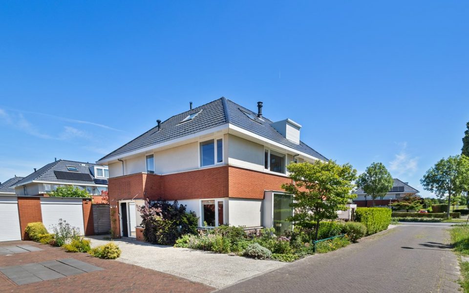 Beekjufferhof 9 <br> <small>2492 RD Den Haag </small>