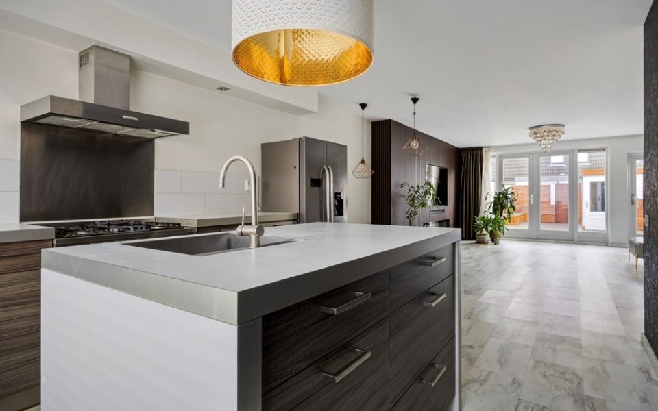 Vletkade 9 <br> <small>2725 AX Zoetermeer </small>