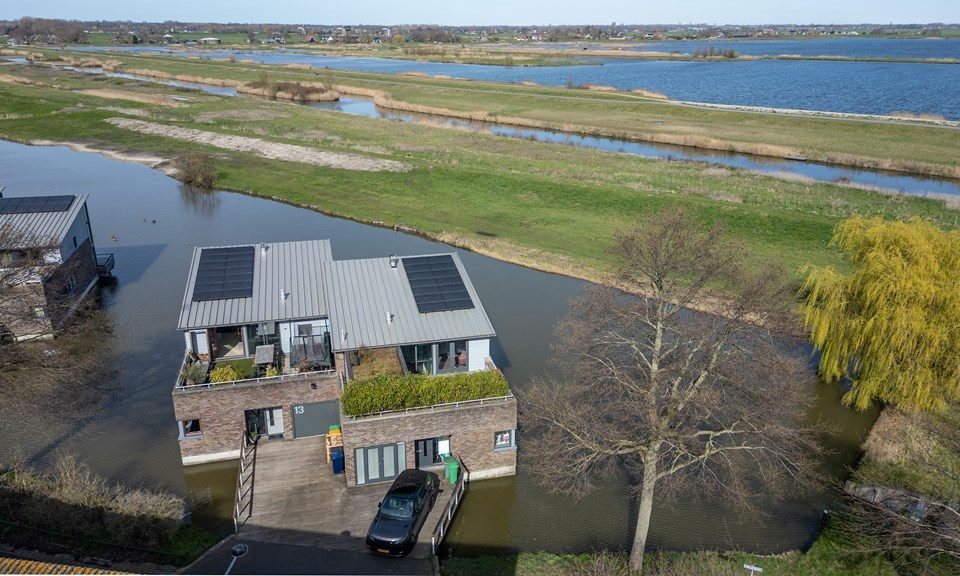 Dodaarsoever 13 <br> <small>2492 RZ Den Haag </small>